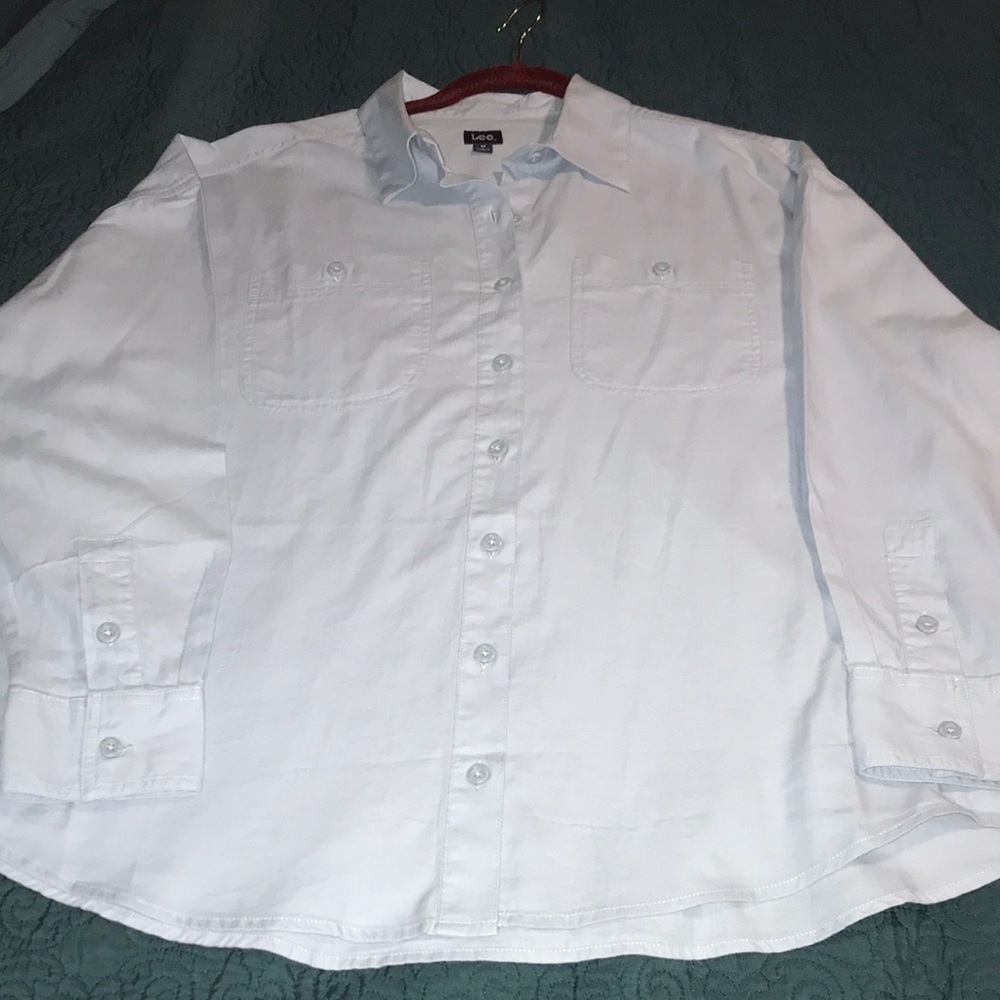 Lee Women’s Frontier Button Down - Picture 2 of 10